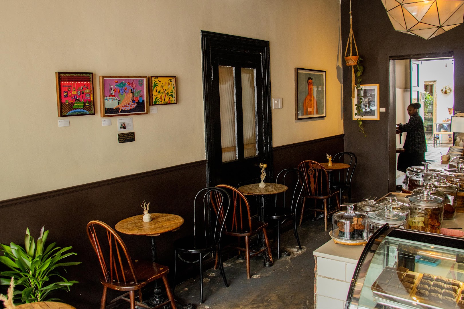 Simple Bru Coffee Co. — modern concrete exterior, Bloubergstrand location